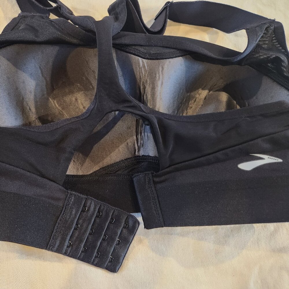 BROOKS RUN BRA 32D HIGH SUPPORT BLACK